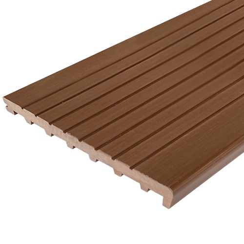 Ступень ДПК Latitudo Step-320 Каштан Полнотелая купить в Воронеже